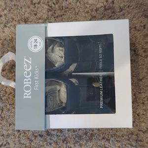 Robeez First Kicks Matthew shoes, size 18-24 months, Navy